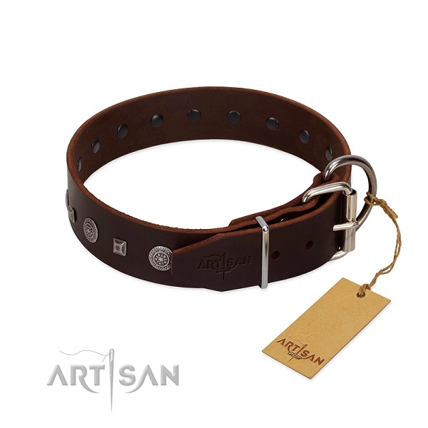 Comfortable leather dog collar for safe usage