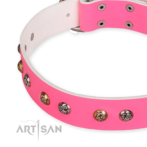 Fashion Pink Leather Dog Collar Decorated with Old Look Studs