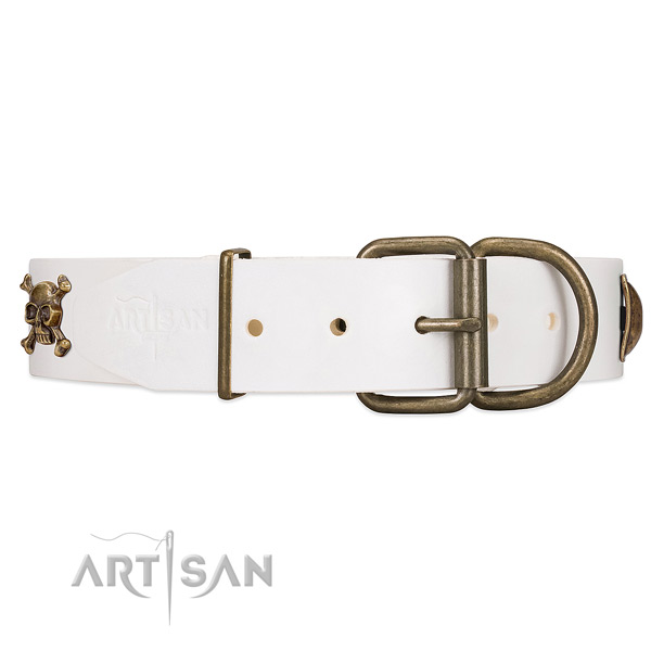 Durable white leather dog collar with old bronze-like
hardware