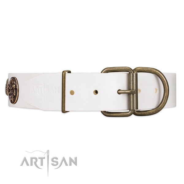 Easy to Adjust White Leather Dog Collar with Classical Buckle 