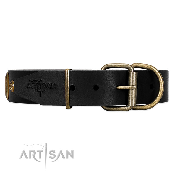 High-quality leather dog collar with comfy to use hardware