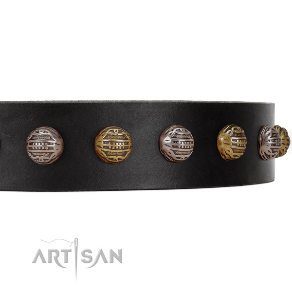 Black leather FDT Artisan collar with small studs
